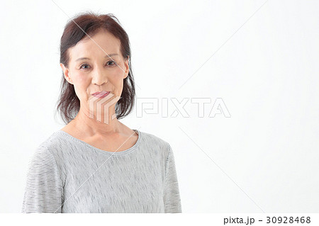シニア女性 ポートレート シニア女性 ポートレート 30928468