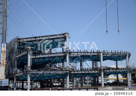 建設中の大型パーキング螺旋式スロープ 30946314