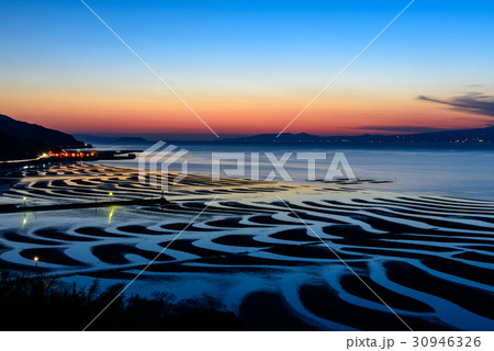 御輿来海岸 30946326