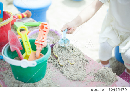 砂遊び　幼児 30946470