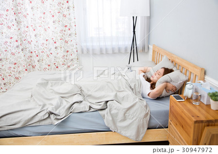 Woman life 057 30947972