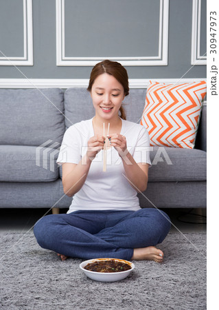 Woman life 114 Woman life 114 30947973