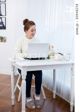 Woman life 270 Woman life 270 30948258