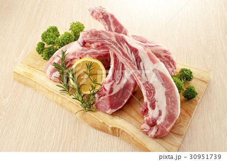 豚スペアリブ　(pork spare ribs) 30951739