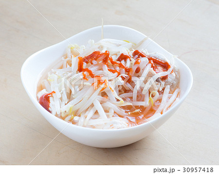 チリもやししらたきラーメン 30957418