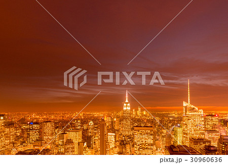 Night view of New York Manhattan during sunset 30960636