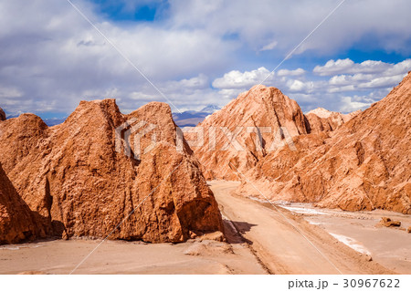 Valle de la muerte in San Pedro de Atacama, Chile 30967622