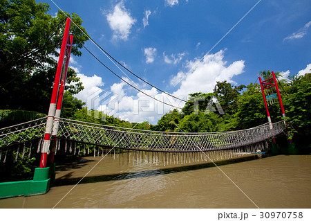 Rope walkway through 30970758