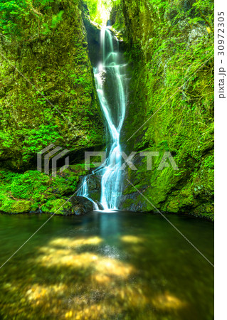 《東京都》海沢渓谷・大滝《奥多摩》 30972305