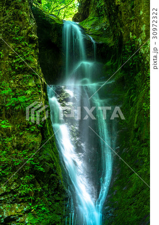 《東京都》海沢渓谷・大滝《奥多摩》 30972322