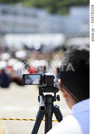 運動会イメージ(ビデオ撮影) 運動会イメージ(ビデオ撮影) 30976208