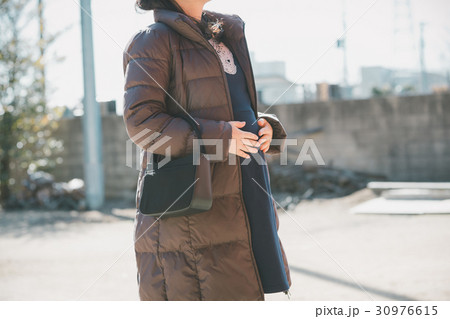 woman during pregnancy or shortly after childbirth 30976615