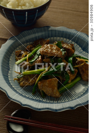 レバニラ炒め 30984906