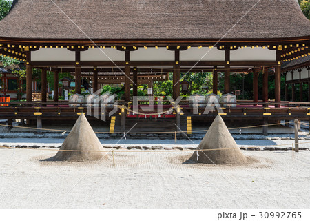 京都　上賀茂神社　立砂 30992765