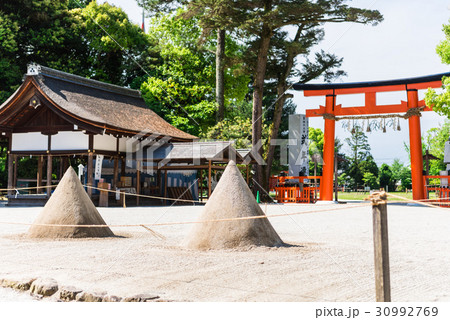京都　上賀茂神社　立砂 30992769