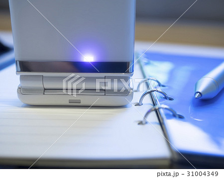 携帯電話の着信 31004349