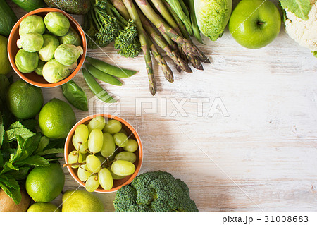 Top view of green fruits and vegetables 31008683