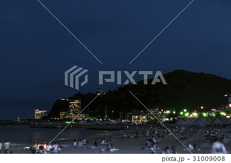 熱海海上花火大会 打ち上げ前 熱海海上花火大会 打ち上げ前 31009008