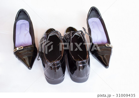 He and she are already at home 31009435