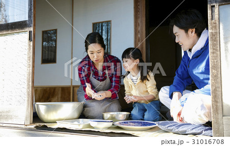 田舎暮らし　手作りの餅 31016708