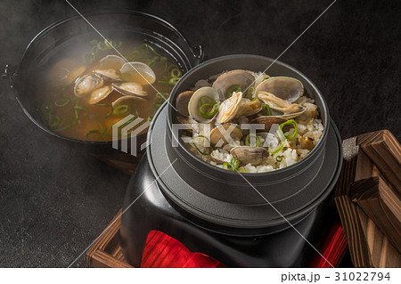 アサリの釜めし　Japanese clams cooked rice with clams 31022794