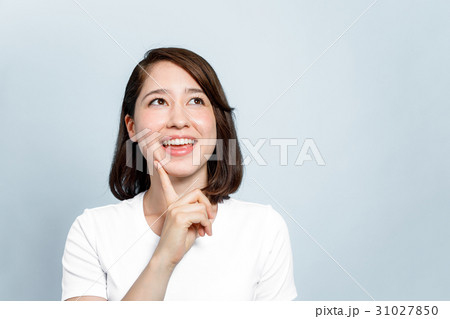 納得した女性 納得した女性 31027850