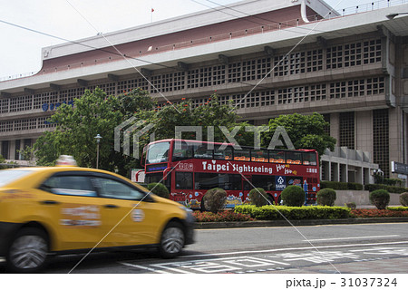 二階建てバス 2階建てバス 見物人 31037324