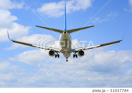 飛行機と青空 飛行機と青空 31037784