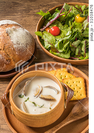 クラムチャウダー　ボストン風　 clam chowder 31038476