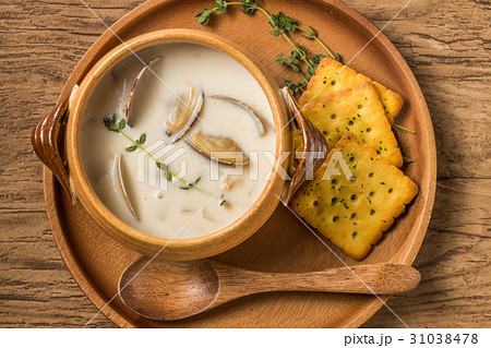 クラムチャウダー　ボストン風　 clam chowder 31038478