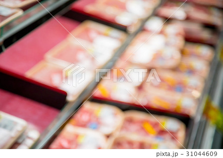 肉屋　お肉売り場　精肉店　スーパーマーケット　デパート　 31044609