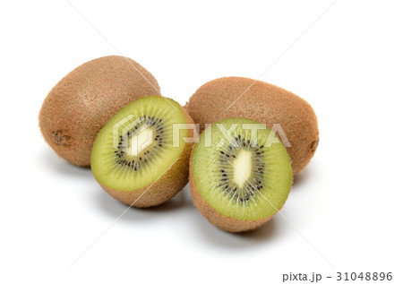 国産キウィフルーツ（カット断面）　白バック 31048896