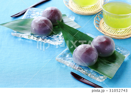 夏の和菓子　水まんじゅう 31052743