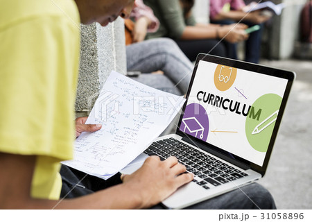 E-learing distance education icons interface E-learing distance education icons interface 31058896