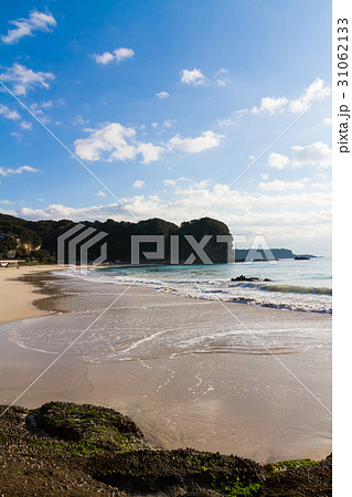 多々戸浜海水浴場　晴天　青空　雲 31062133