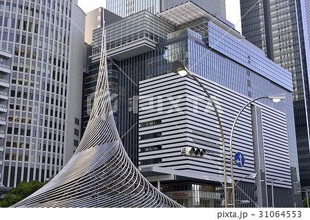 名古屋駅前の高層ビル群 31064553
