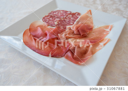Salami, raw ham and bresaola Salami, raw ham and bresaola 31067881