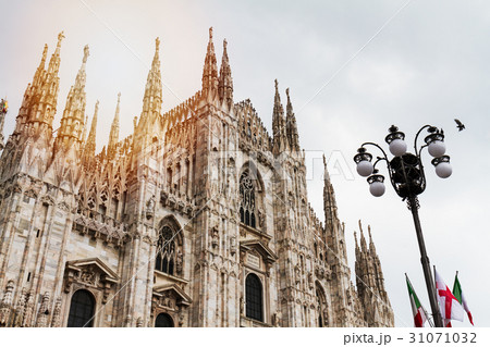 Beautiful Panoramic view of Duomo square in Milan 31071032