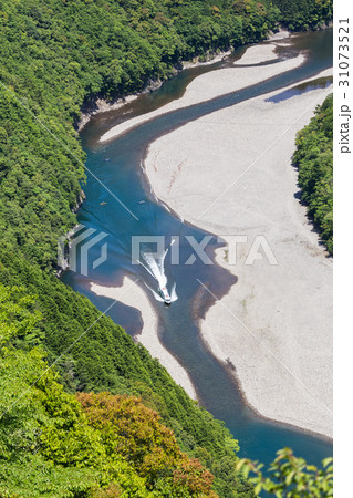 北山川を走るウォータージェット船 31073521