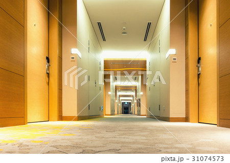 Perspective of empty corridor walkway. Perspective of empty corridor walkway. 31074573