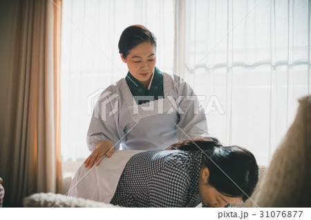 woman during pregnancy or shortly after childbirth woman during pregnancy or shortly after childbirth 31076877