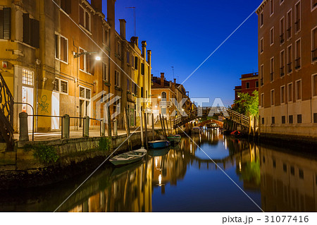 Venice cityscape - Italy Venice cityscape - Italy 31077416