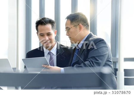 Group of business people 31078670