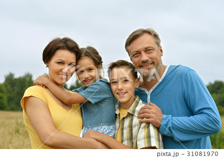 Big family resting 31081970