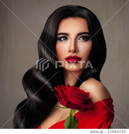 Perfect Young Woman Fashion Model Perfect Young Woman Fashion Model 31083250