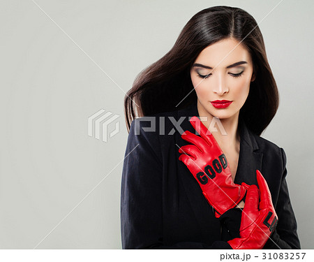 Pretty Brunette Woman with Closed Eyes 31083257