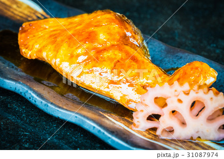 Grilled salmon with teriyaki sweet sauce Grilled salmon with teriyaki sweet sauce 31087974