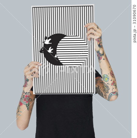 Illustration of bird unleash from the illusion cage Illustration of bird unleash from the illusion cage 31090670