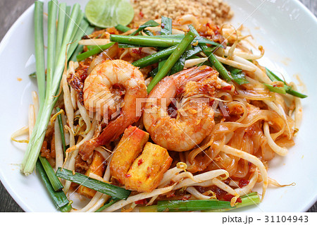 Thai food Pad thai , Stir fry noodles with shrimp Thai food Pad thai , Stir fry noodles with shrimp 31104943