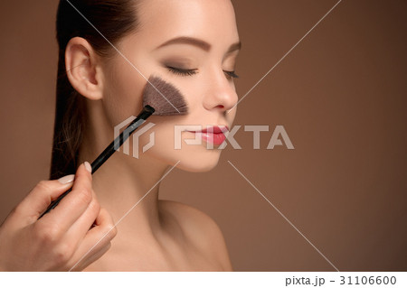 Beauty Girl with Makeup Brush. Perfect Skin Beauty Girl with Makeup Brush. Perfect Skin 31106600